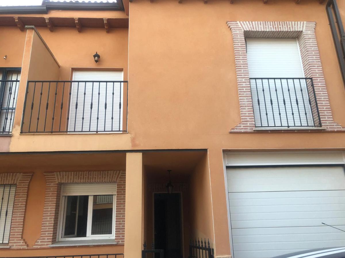 Villa Vut La Taberna I Poyales Del Hoyo Exterior foto
