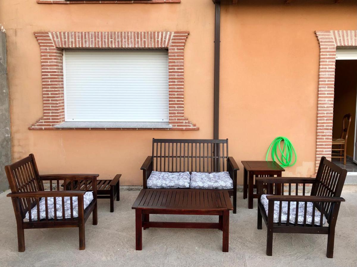 Villa Vut La Taberna I Poyales Del Hoyo Exterior foto
